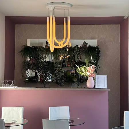 Rossovino Hotel Como