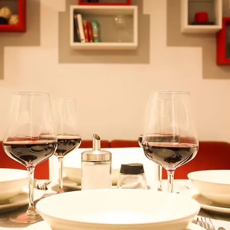 Rossovino Hotel Como