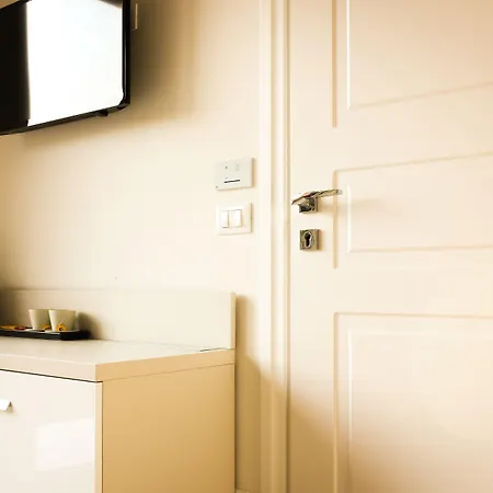 Hotel Rossovino 3*