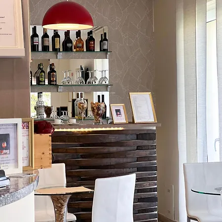 روسّوفينو فندق كومو